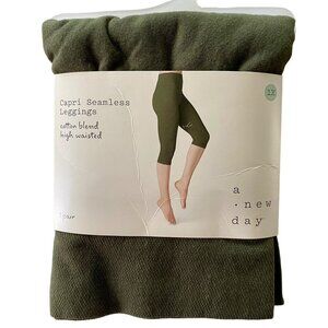 Capri Seamless Leggings 1X By A New Day Green Cotton Blend High-Waisted NEW NWT
